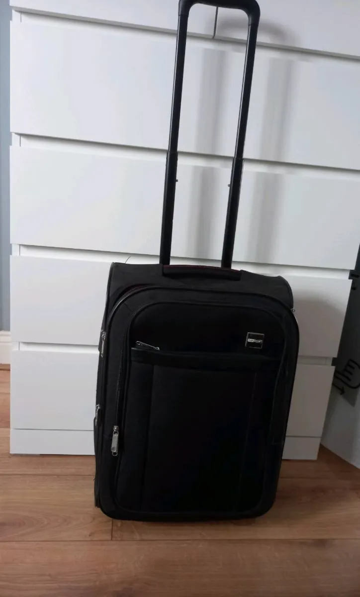 Cabin suitcase - Image 1