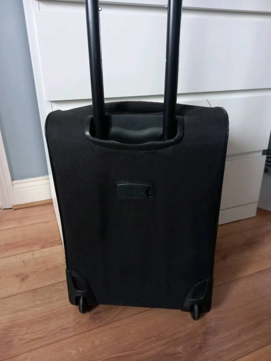 Cabin suitcase - Image 2