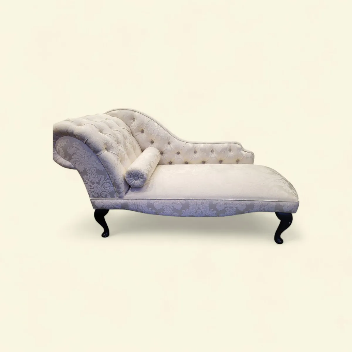 Beautiful Chaise Lounge - Image 1