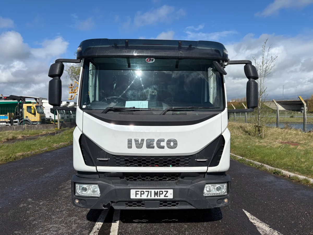 Iveco 12 Ton Beavertail - Image 2