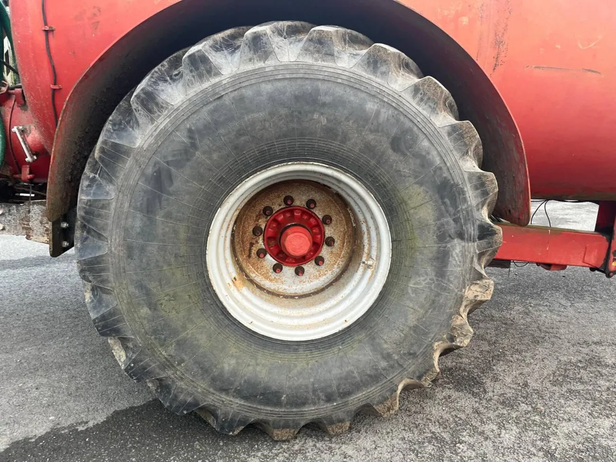 NC 2050GL Tank with Dribble Bar - Image 4