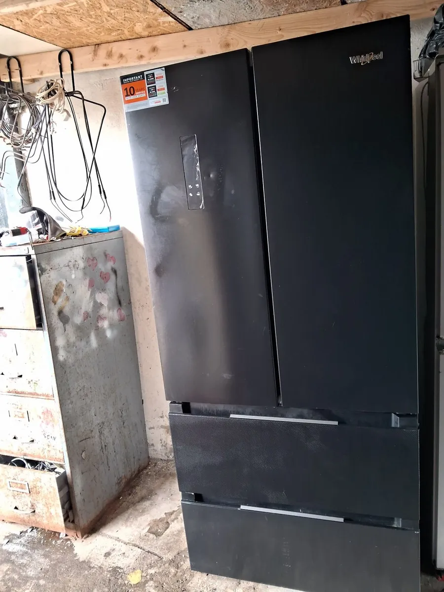 EX DISPLAY BRAND NEW AMERICAN FRIDGE AND FREEZER - Image 1