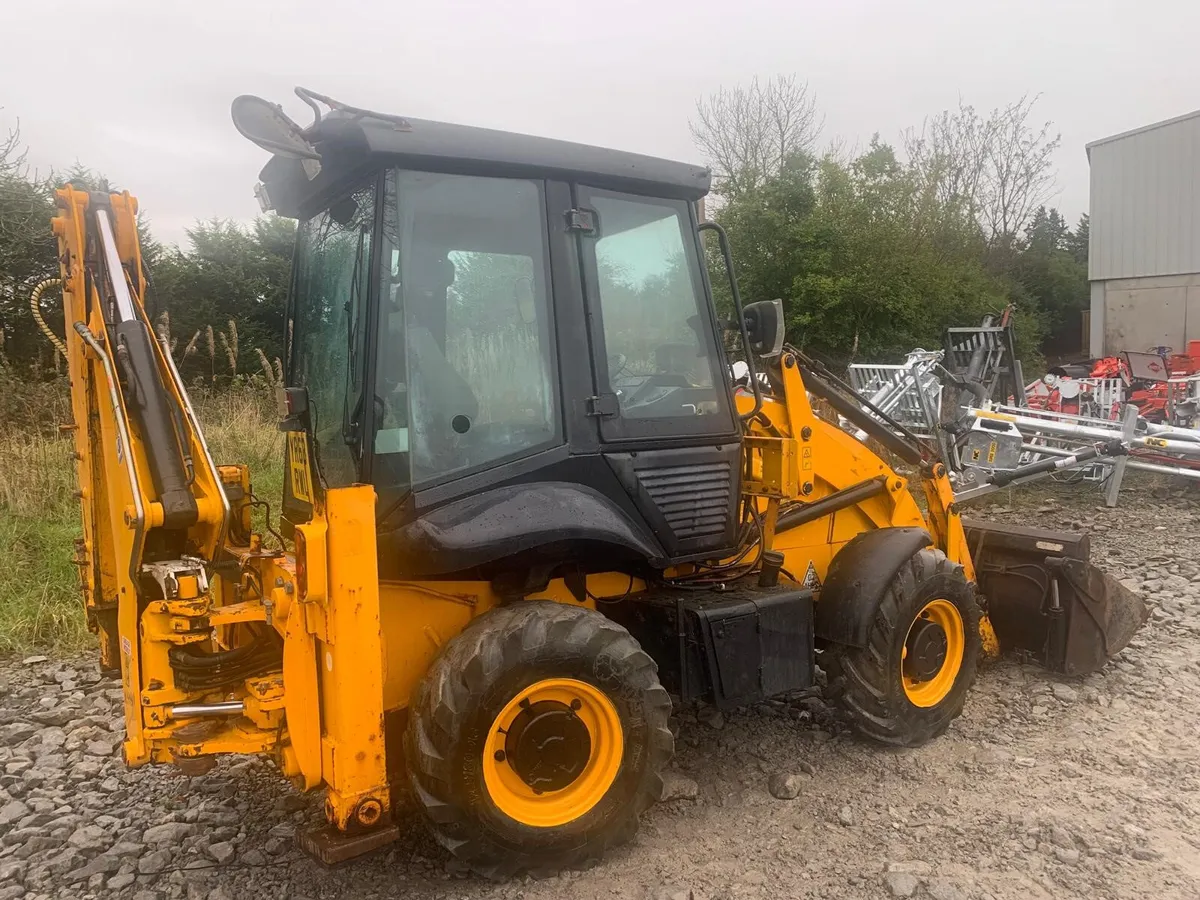 JCB 2CX BACKHOE (2013) - Image 2