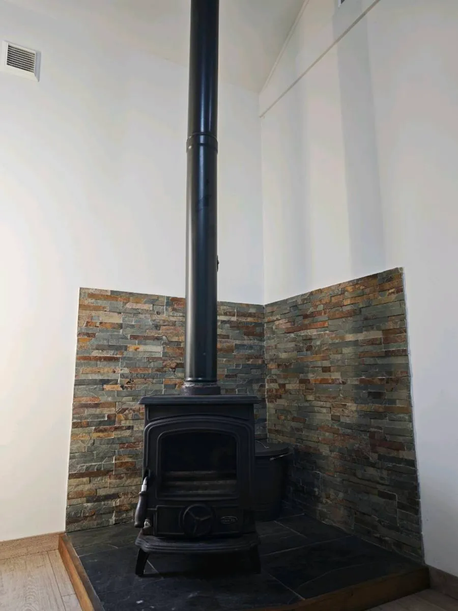 Stanley Oisín Stove - Image 1