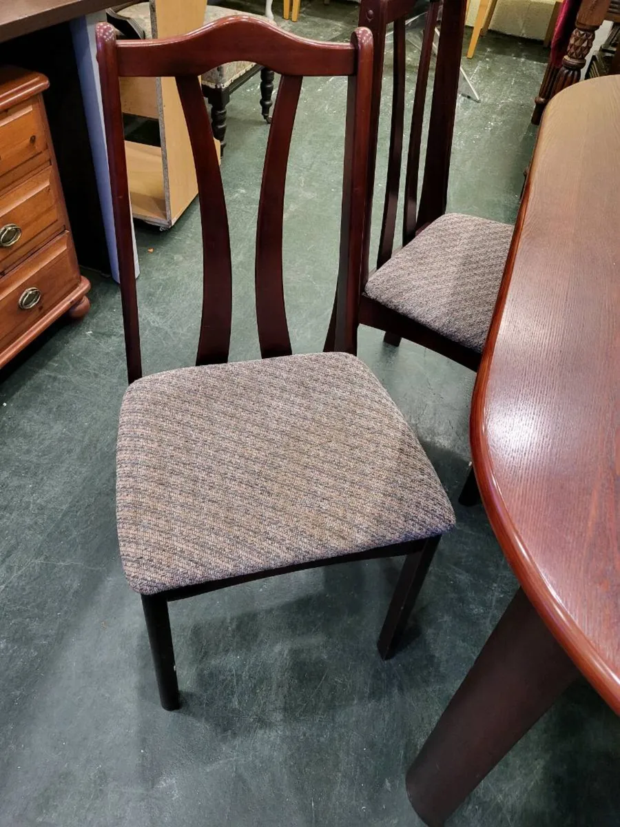 Dining table and six chairs - Image 2