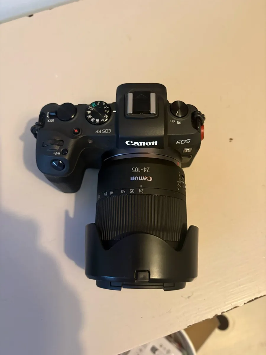 Canon eos rp with 24/105 f4-7.1 - Image 2