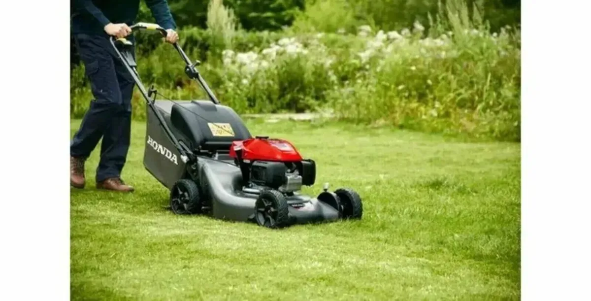 Honda IZY HRN536 lawn mower - Image 4