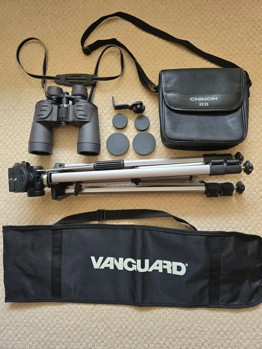 Binoculars with Tripod - Image 1
