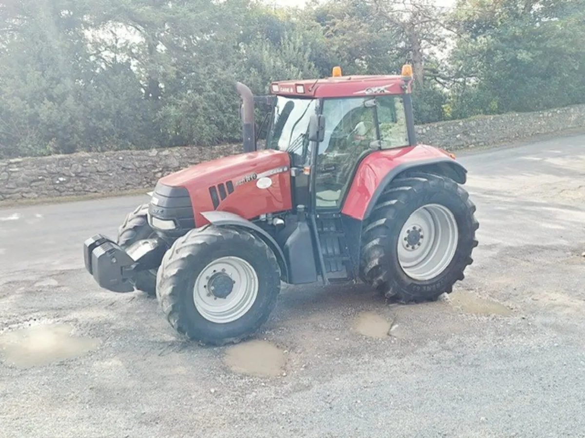 2002 Case IH CVX 130 (5500 Hrs) - Image 1
