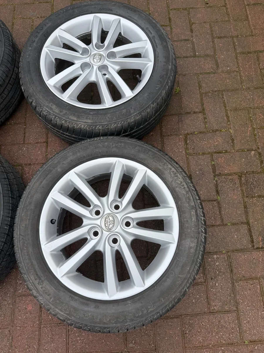 Toyota Auris Alloy Wheels & Tyres 205/55R16 - Image 2