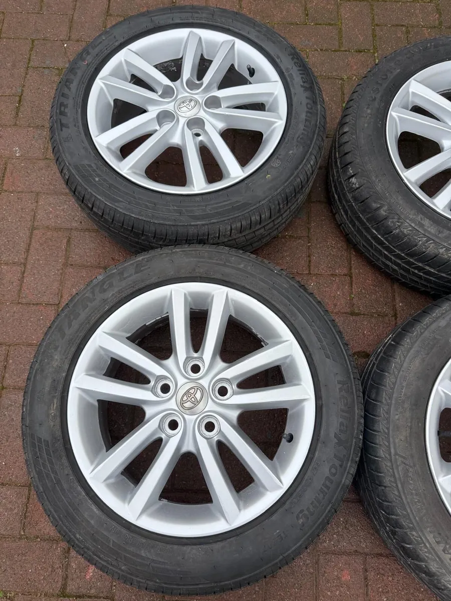 Toyota Auris Alloy Wheels & Tyres 205/55R16 - Image 4
