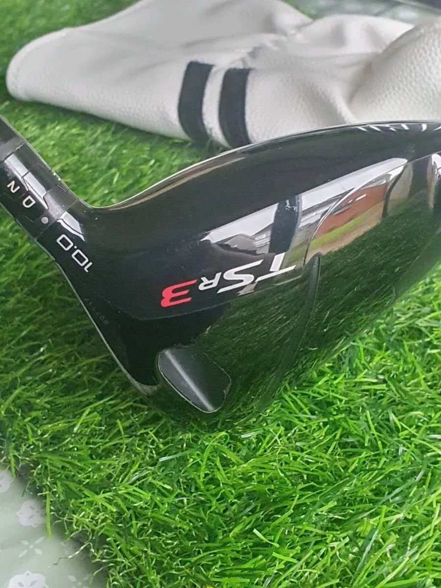 TITLEIST TSR 3 DRIVER (NEW CLUB PRACTICALLY) - Image 1