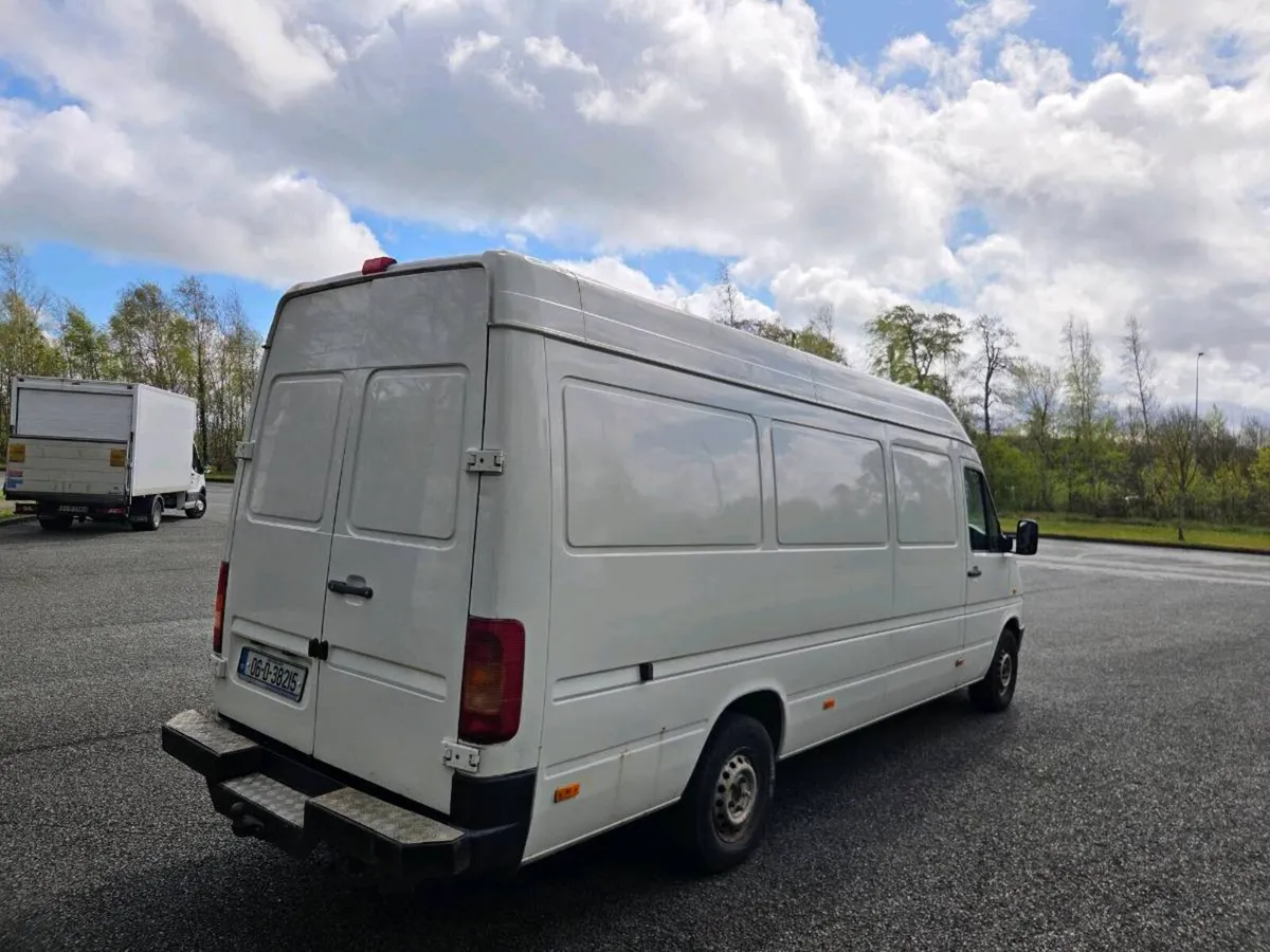 VOLKSWAGEN CRAFTER NEW DOE - Image 4