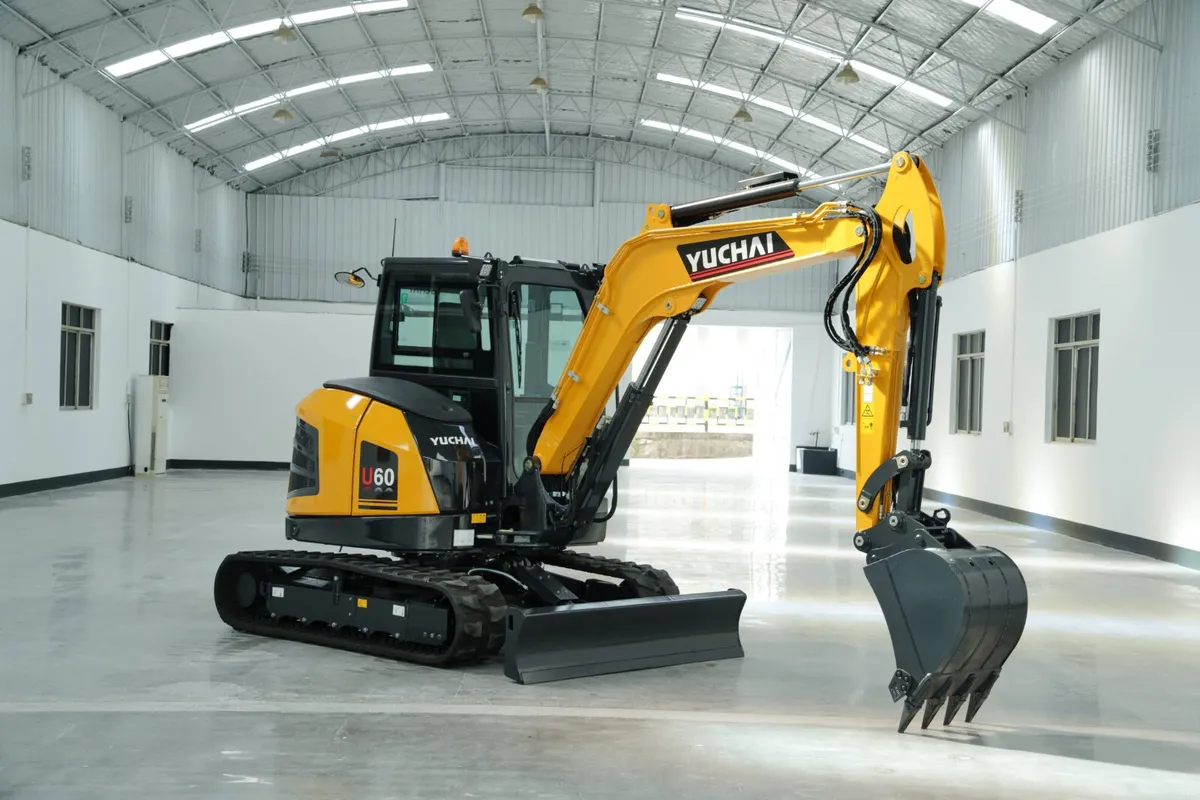 NEW Yuchai U60 Zero Tail Mini Excavator - Image 1