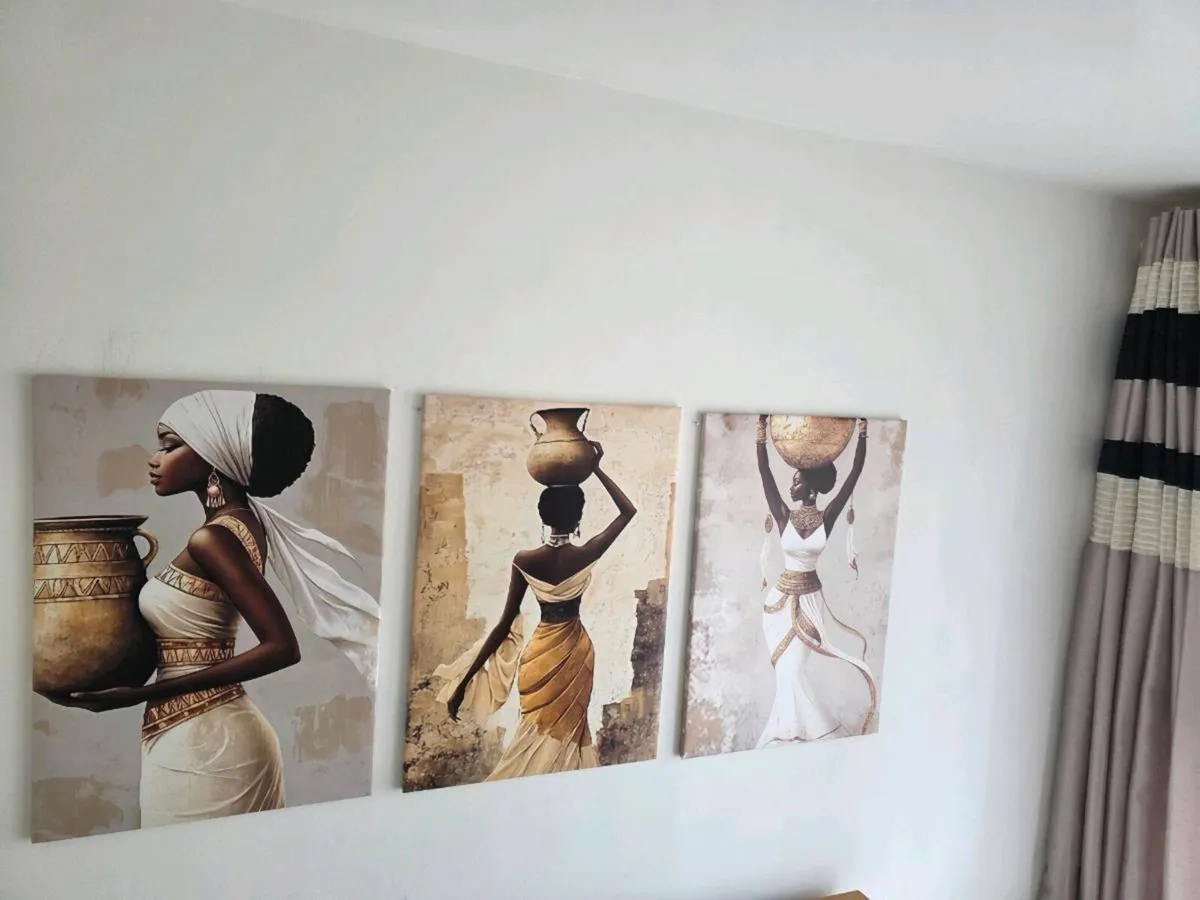 3 canvas 46x66cm each - Image 2