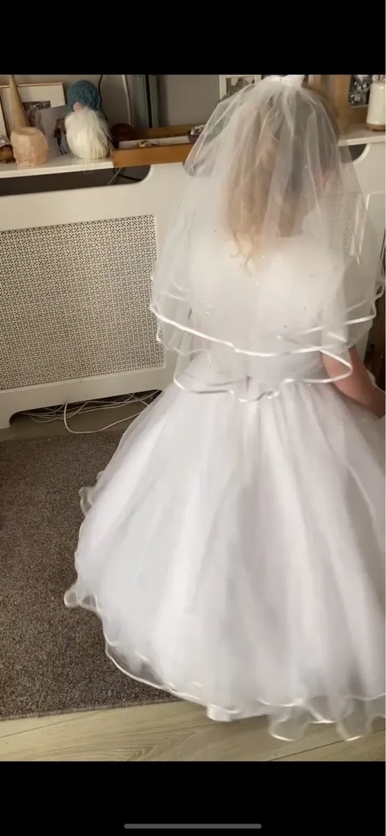 Communion dress - Image 2
