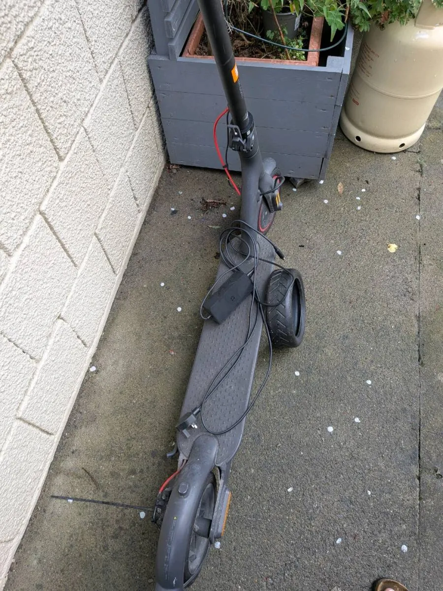 Xaomi Mi Scooter pro 2 - Image 4