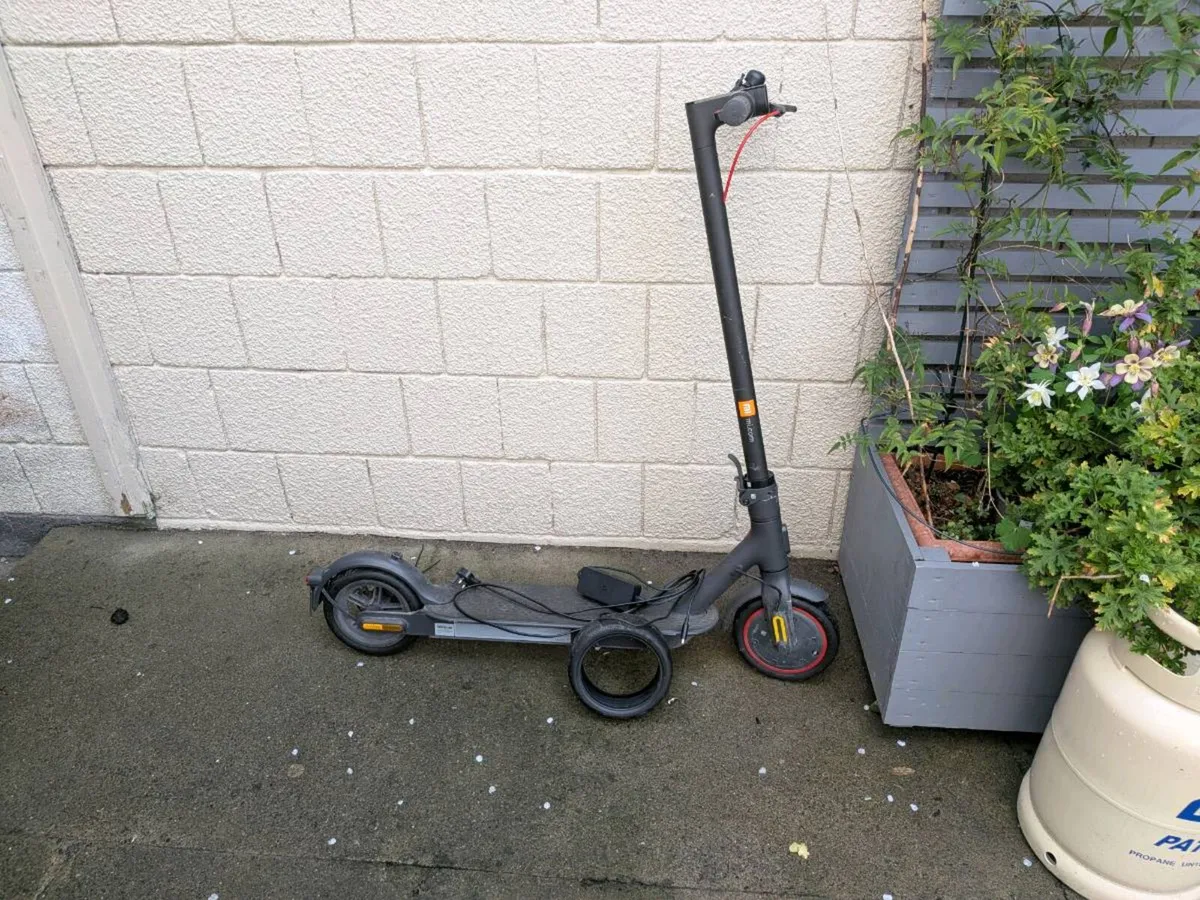 Xaomi Mi Scooter pro 2 - Image 1