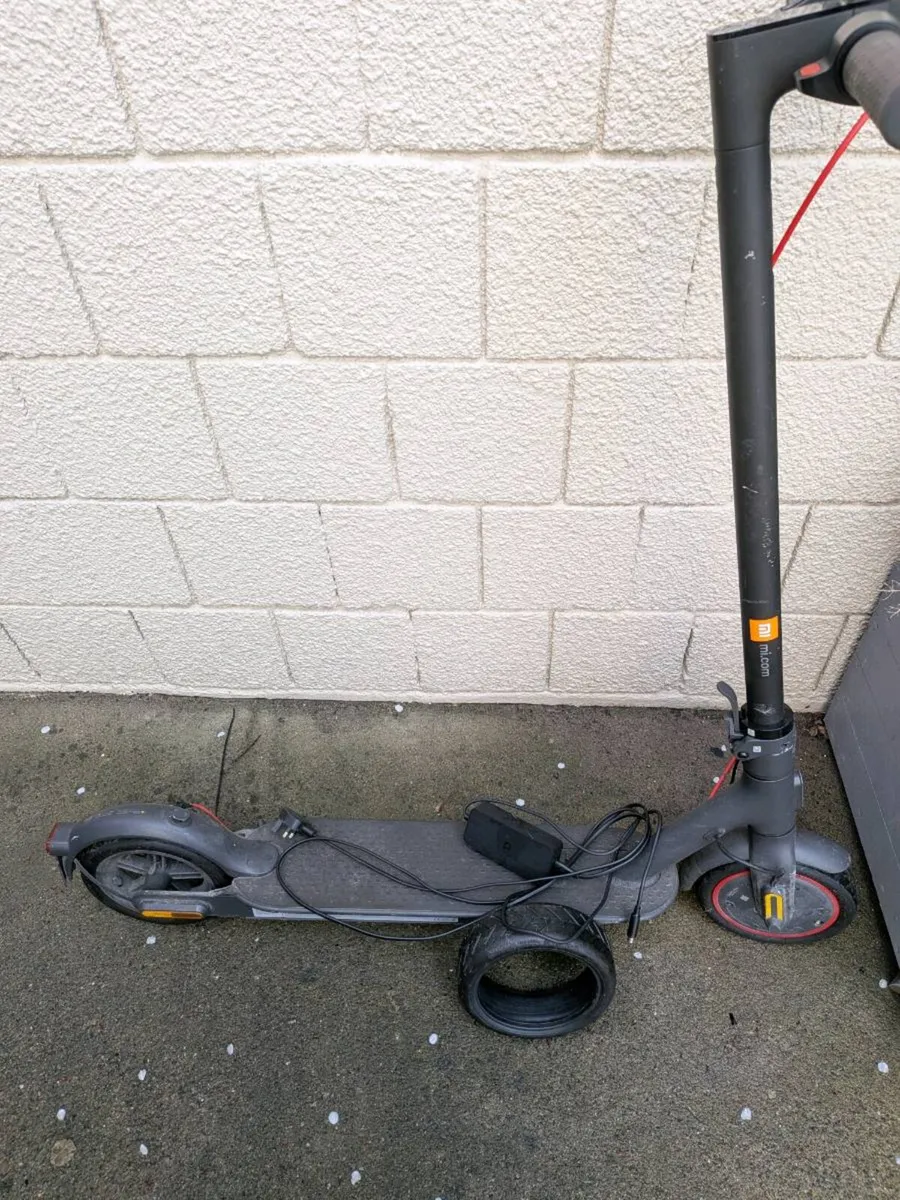 Xaomi Mi Scooter pro 2 - Image 2