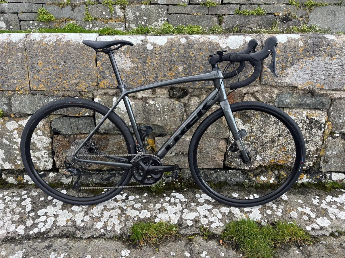 56cm Trek Domane AL 5 Gen 3 Disc - Image 1