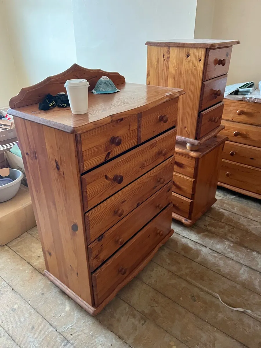 Wardrobes/ Dresser etc.. - Image 4