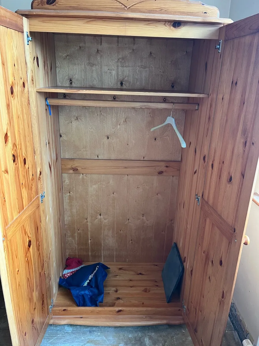 Wardrobes/ Dresser etc.. - Image 3