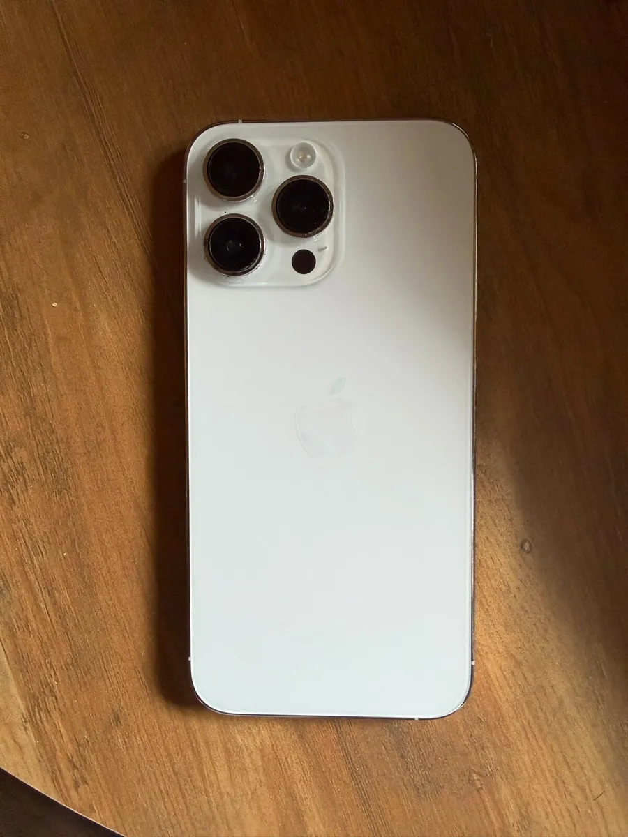 iPhone 14 Pro Max - Image 3