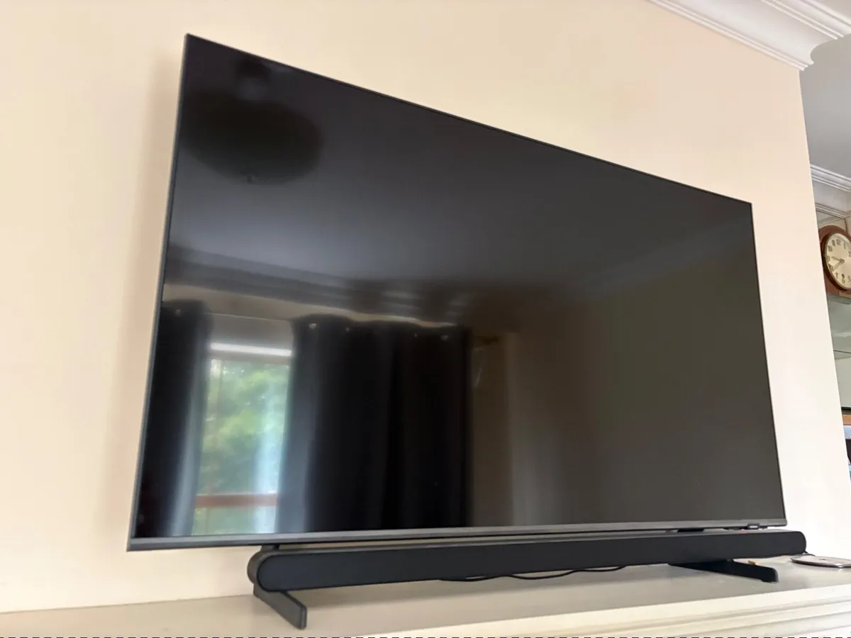 Television and surround sound speaker - Image 3