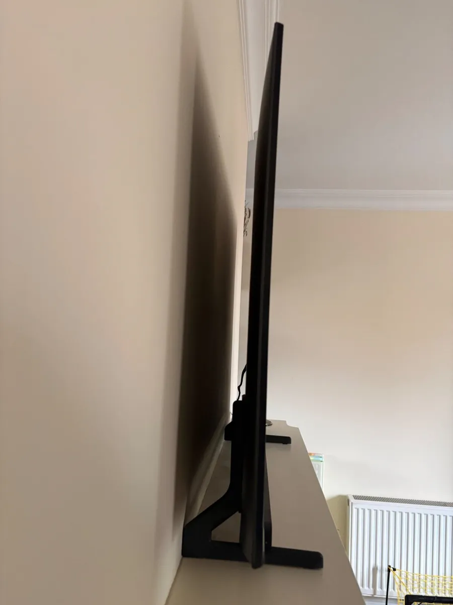 Television and surround sound speaker - Image 2