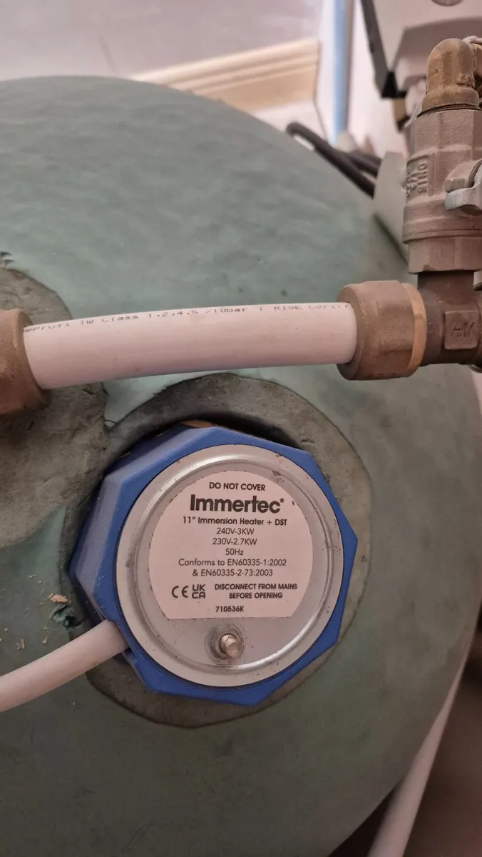 Hot water copper cylinder with  immersion heater - Image 1