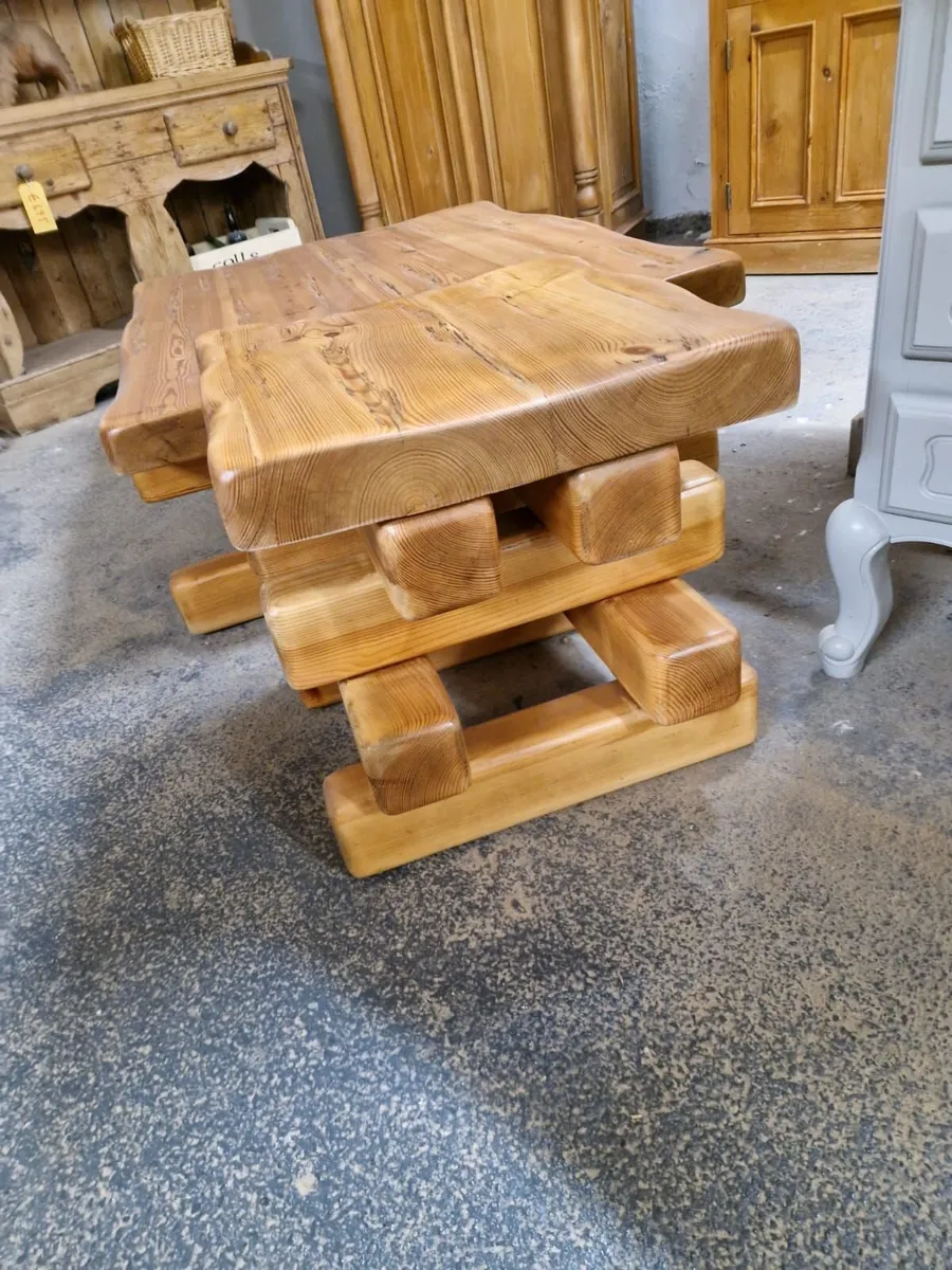 Reclaimed pine coffee table, matching side table - Image 4