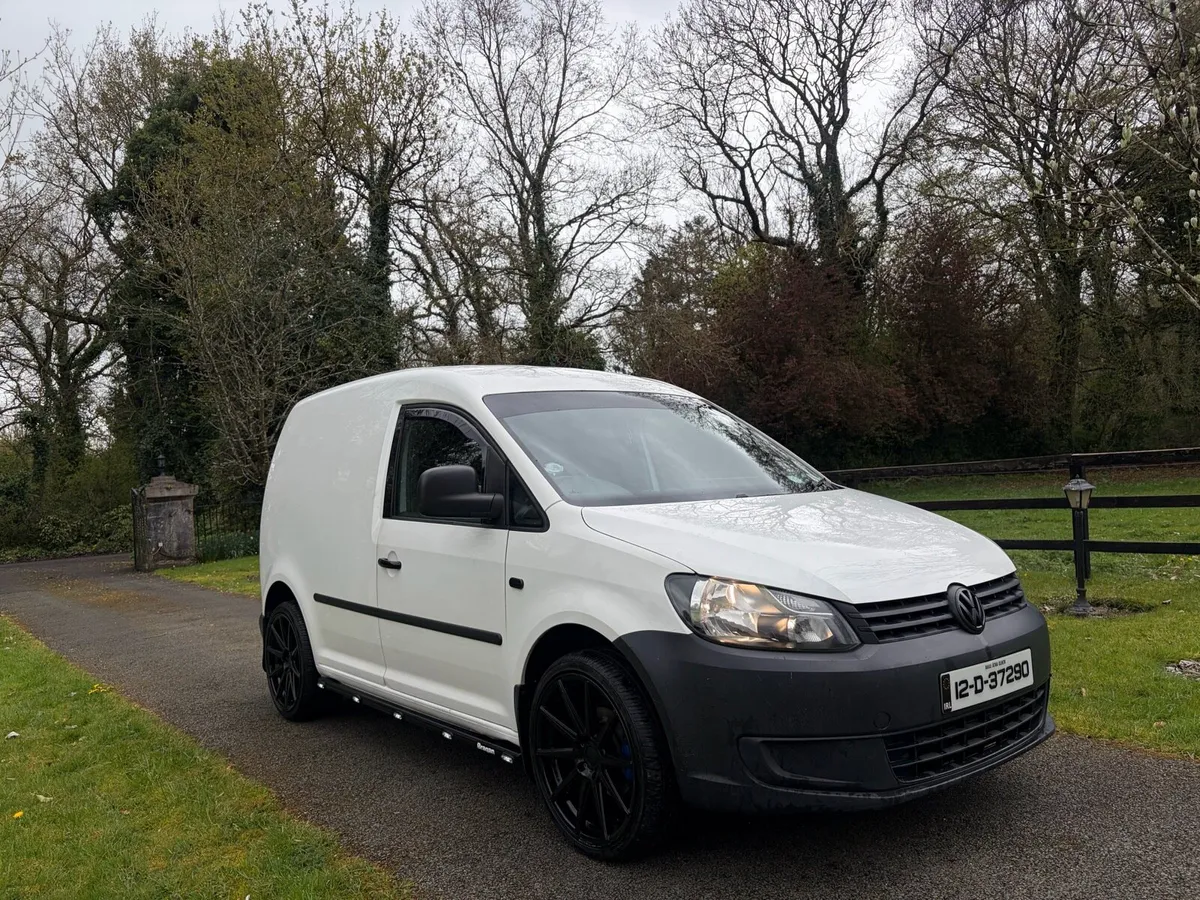 Vw Caddy 1.6tdi ,doe 05/2027 - Image 2