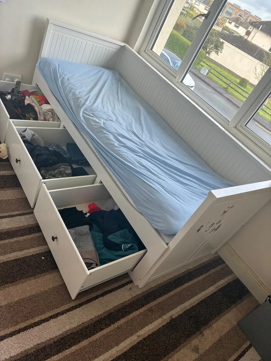 Pull out, trundle bed with storage - Image 2