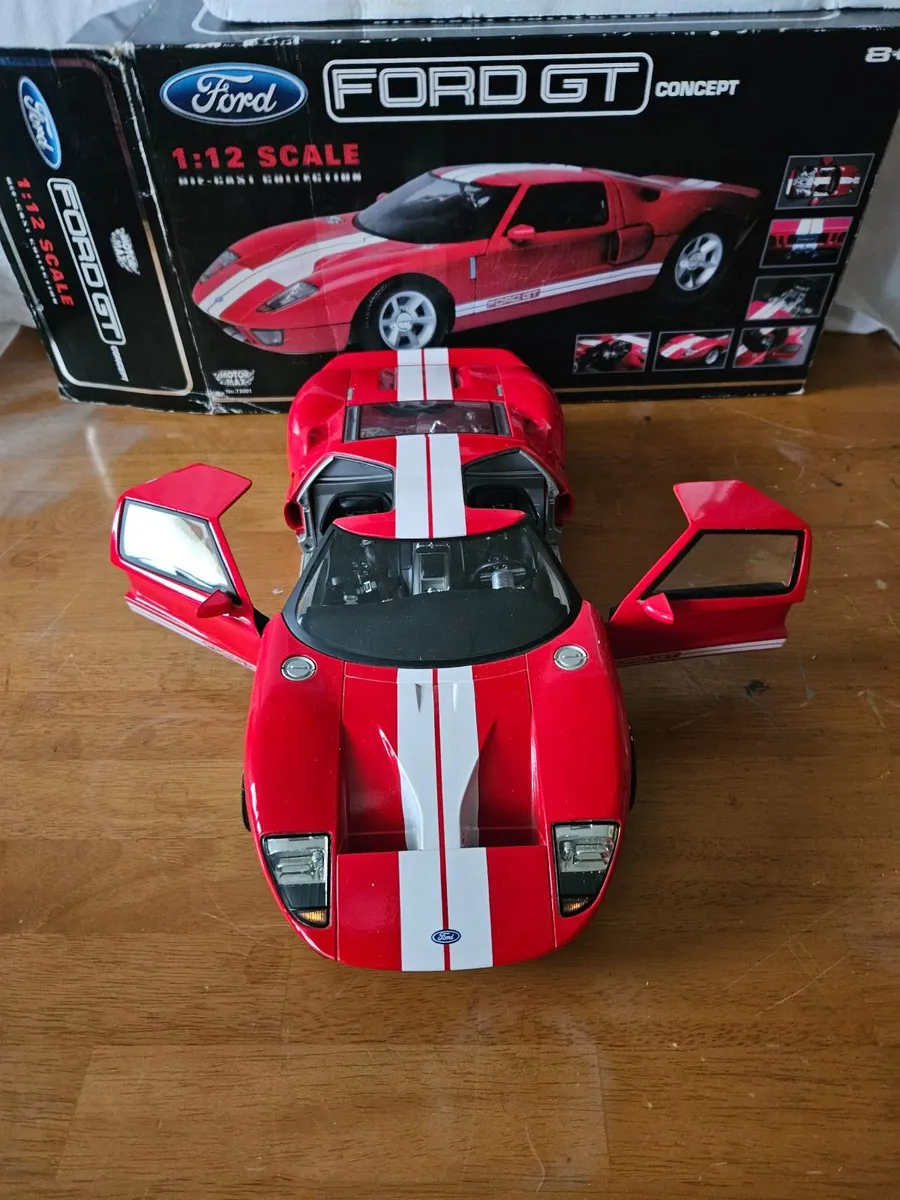 Corgi Motormax Ford GT 1:12 - Image 3