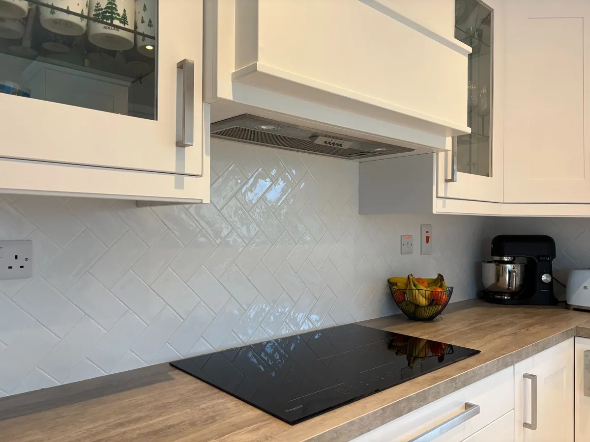 Shaker-style Kitchen with Island - Image 2