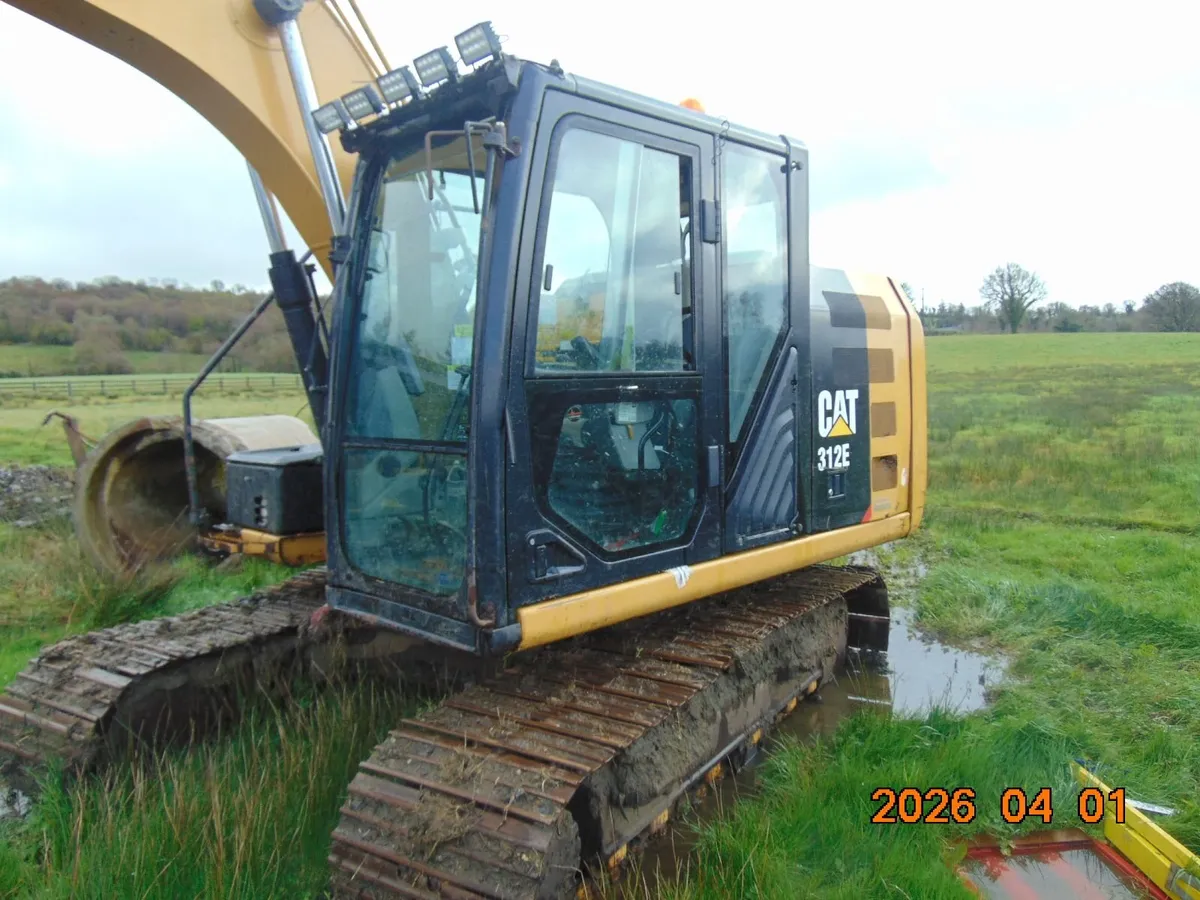 excavator - Image 4