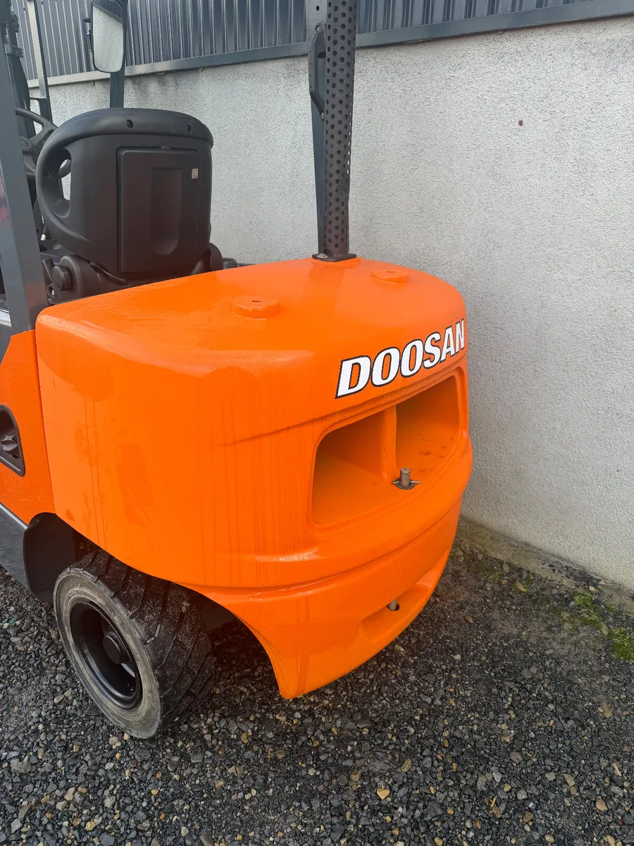 Doosan 3.5 Ton Lift Forklift - Image 4