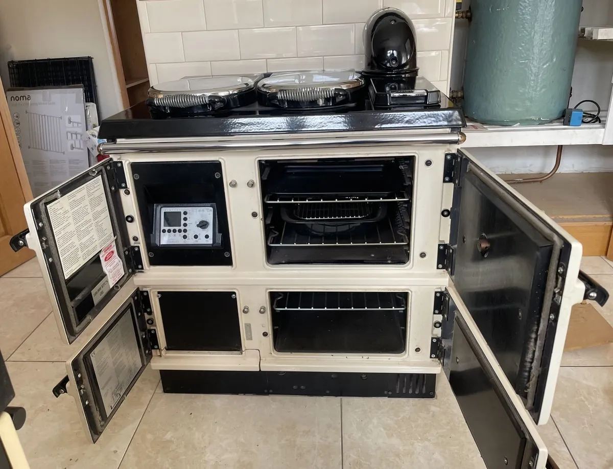 Stanley Brandon - Oil Fired Cooker - Image 2