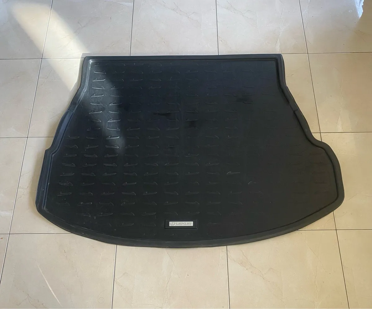 Car boot liner - Image 1