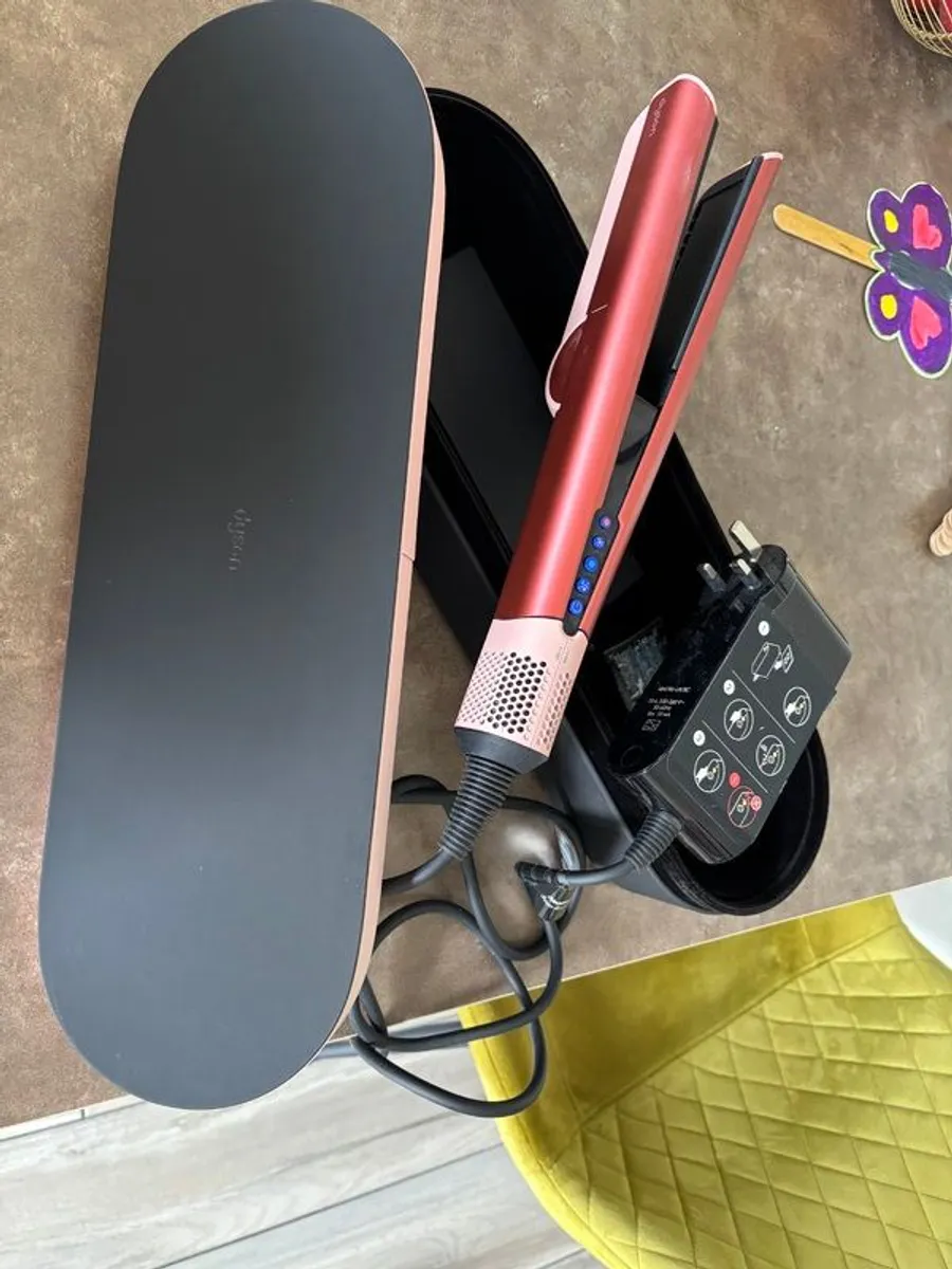 Dyson airstrait - Image 4