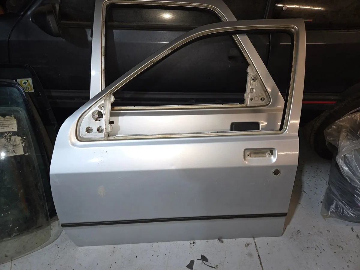 Ford Sierra Parts - Image 2