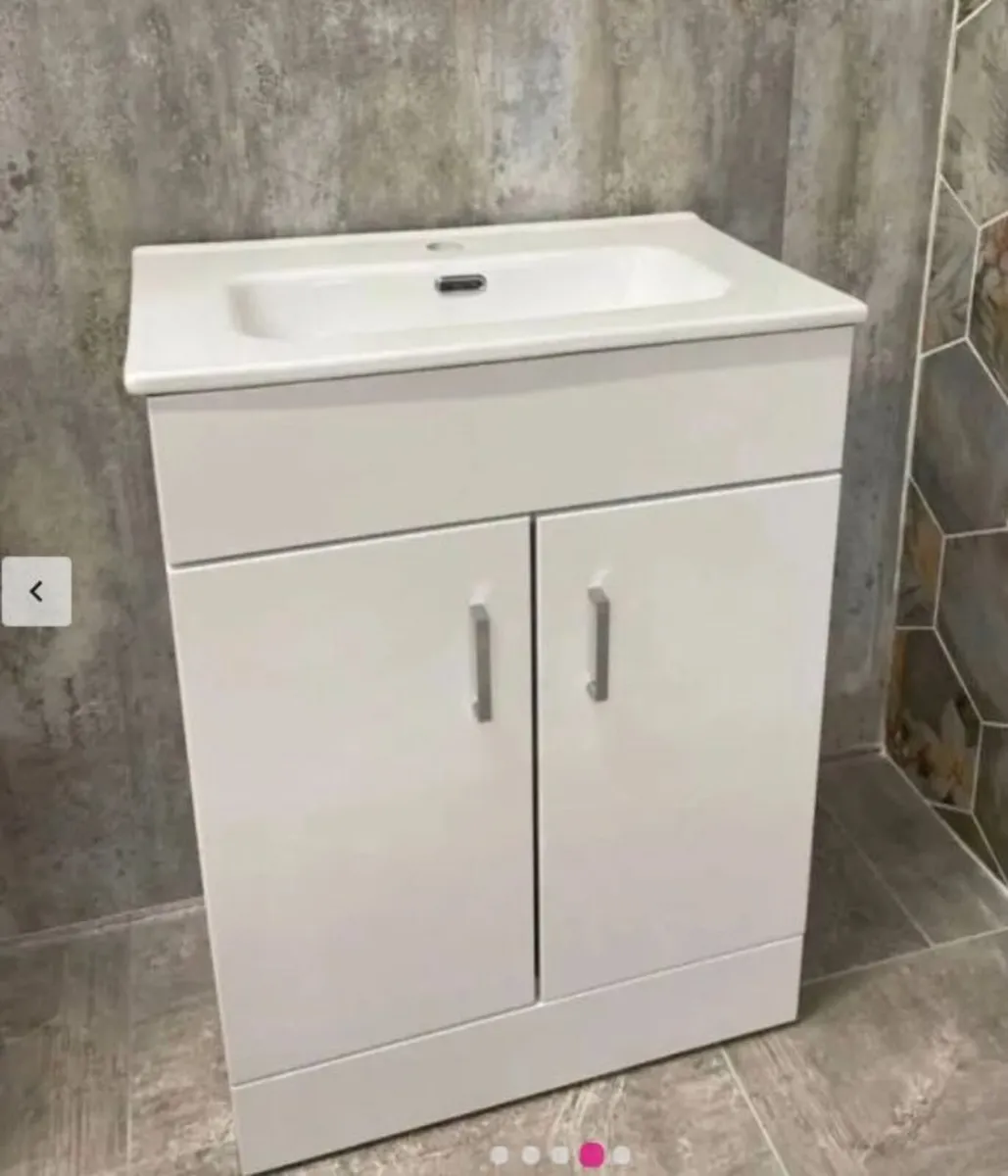 Bergo 600 Ensuite Pack - Image 4