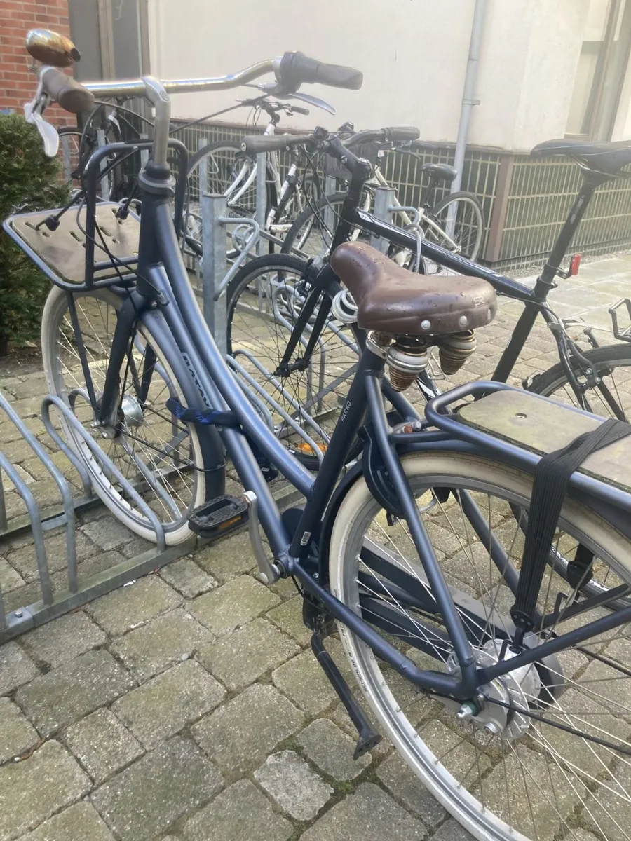 Batavus Ladies' Dutch bicycle (dark blue) - Image 2