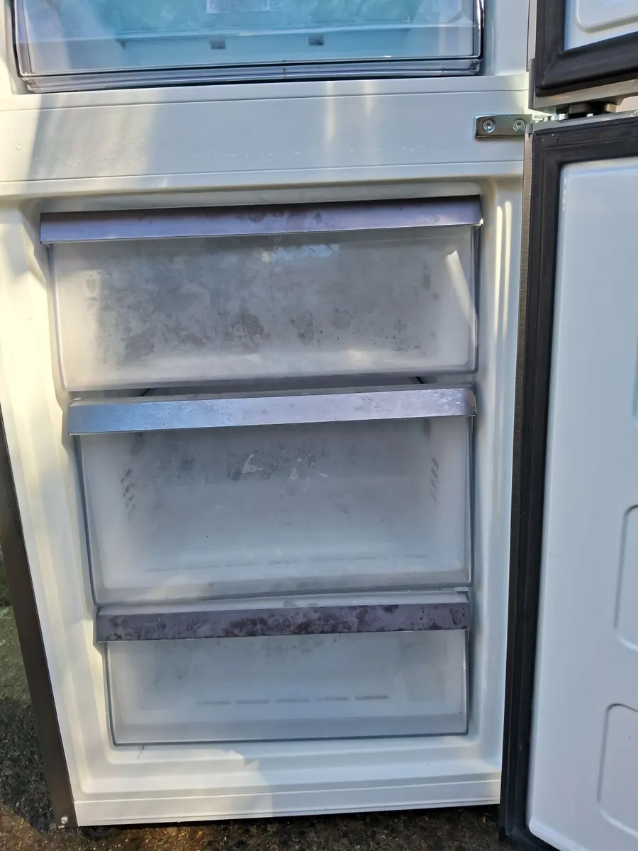 EX DISPLAY BRAND NEW FRIDGE AND FREEZER - Image 3