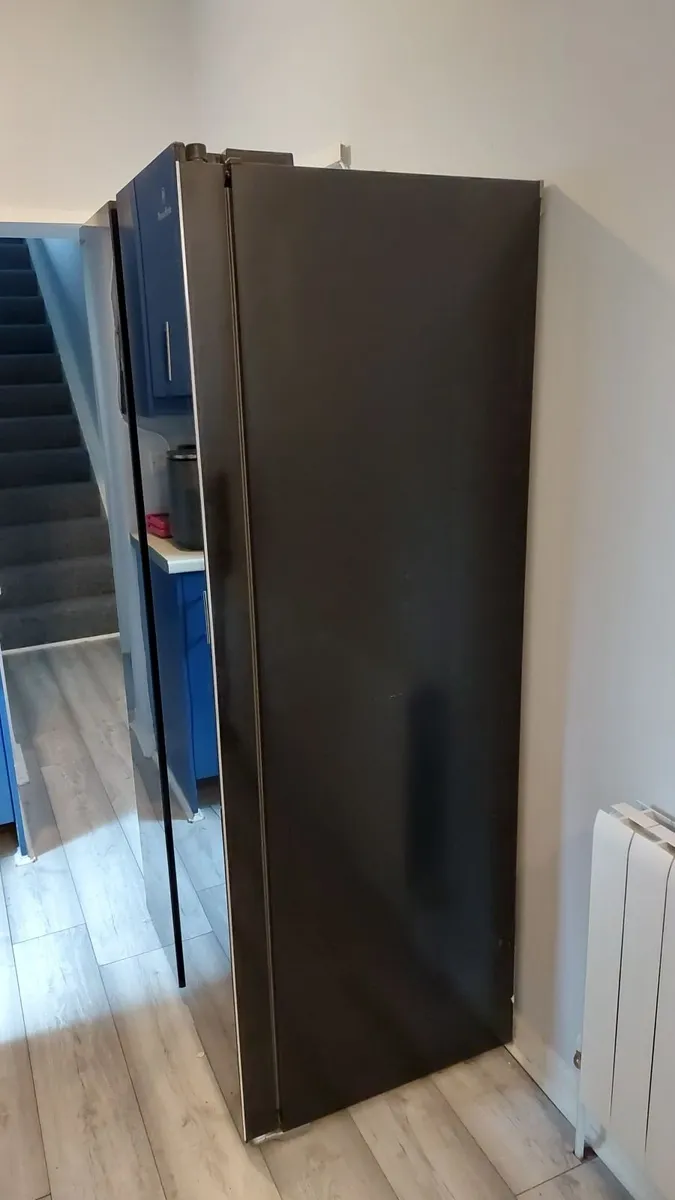 Fridge freezer - Image 4