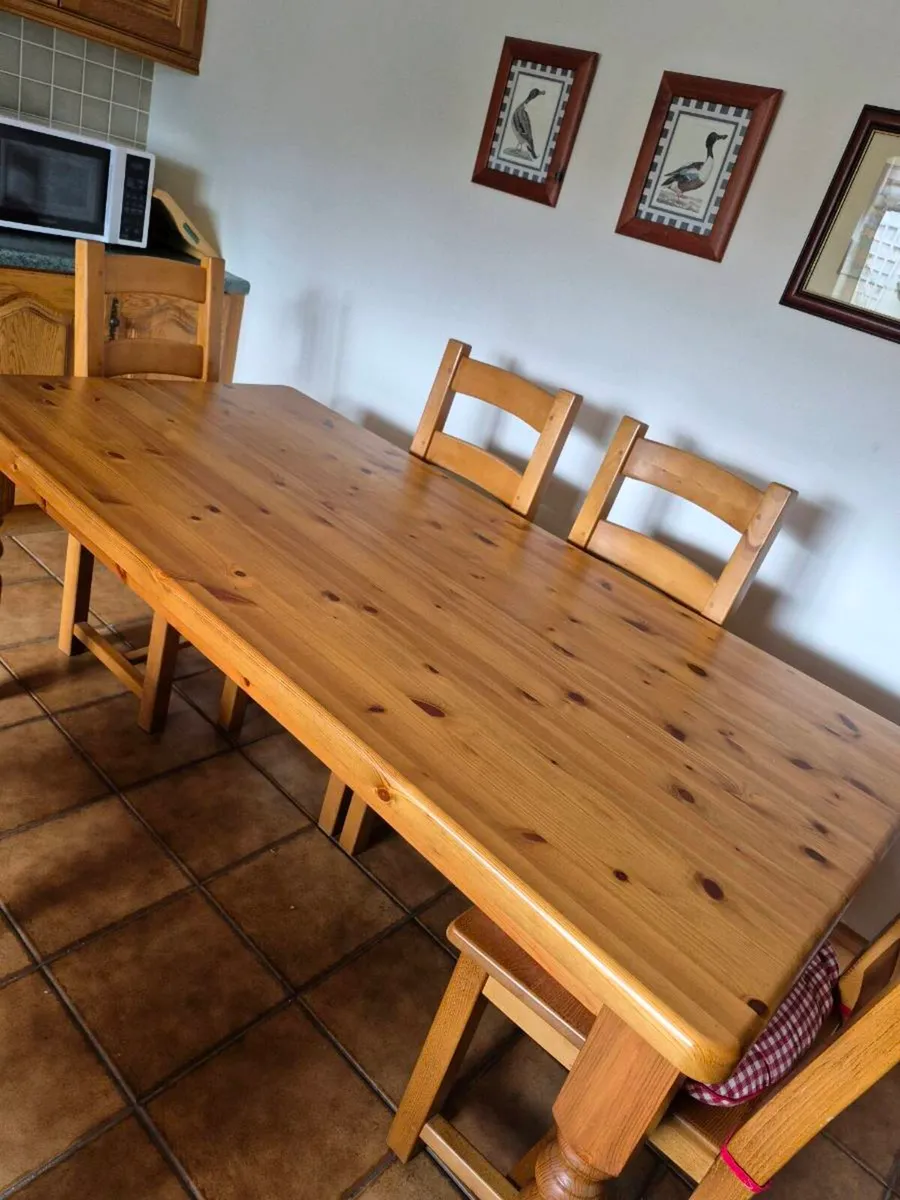 SOLID PINE KITCHEN TABLE & 6 Wooden Ladder Chairs. - Image 2