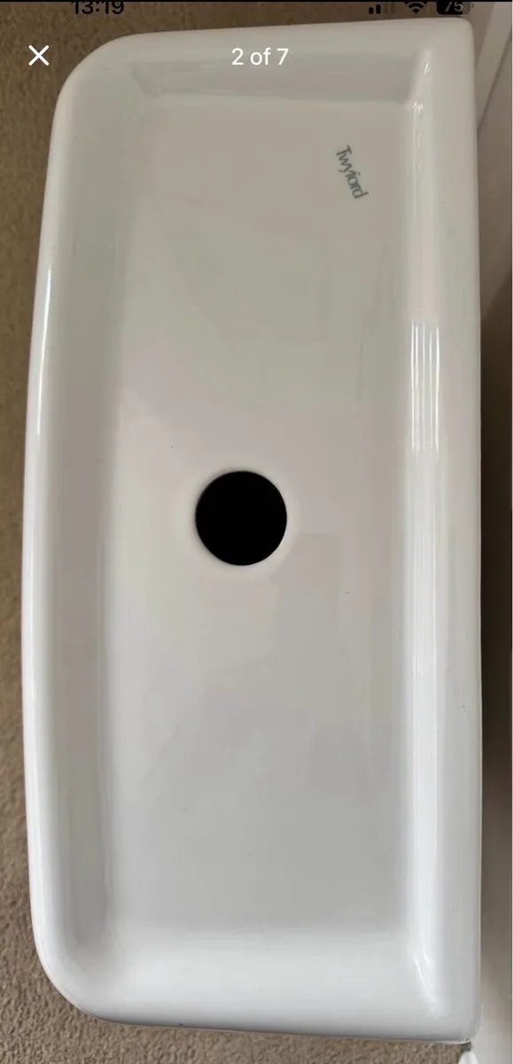 Toilet, cistern with fittings - Image 2