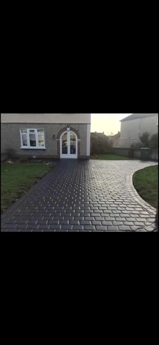 Tarmacadam driveway paint - Image 2