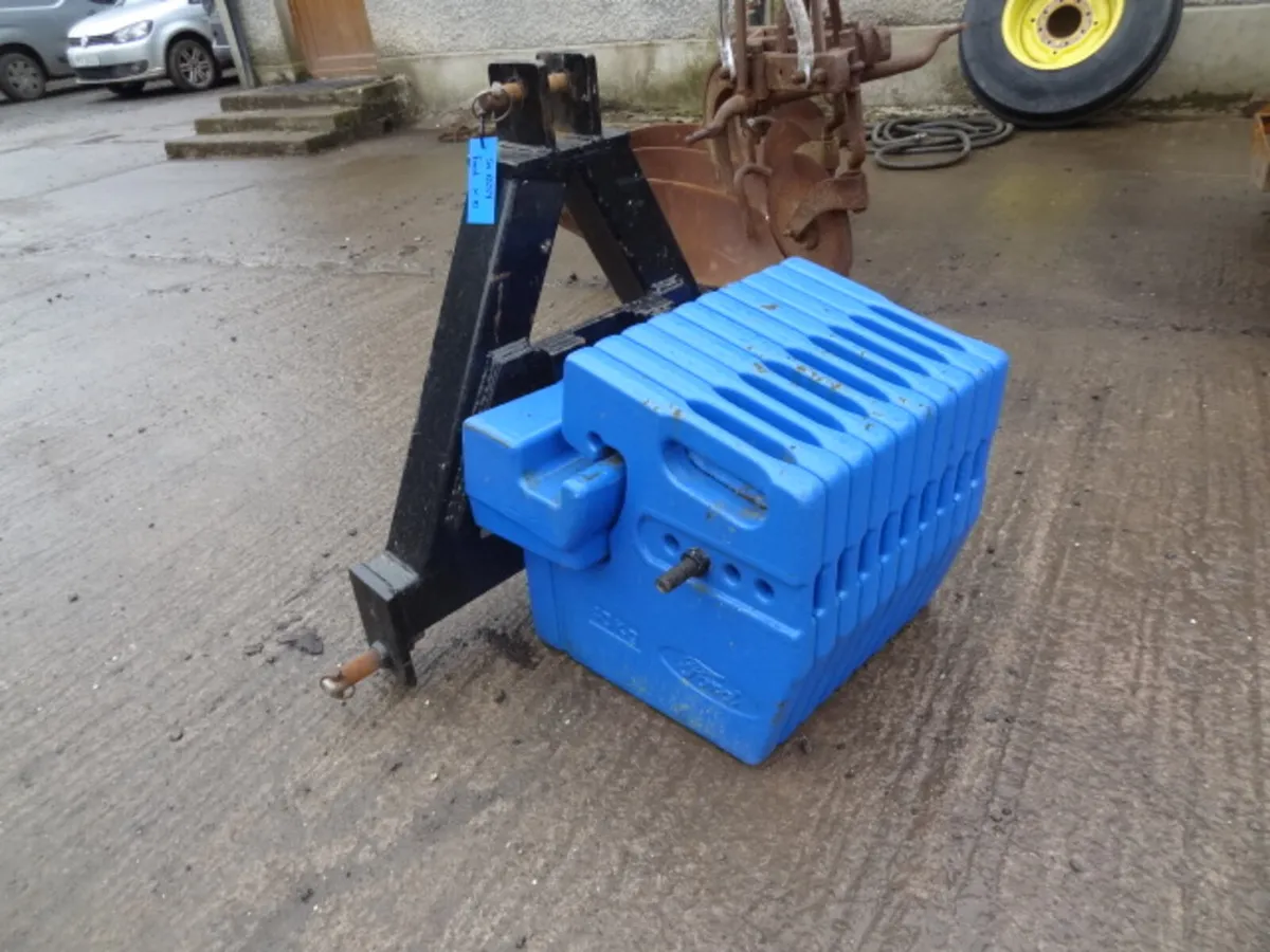 Ford Weight Set on 3 Point Linkage - Image 1