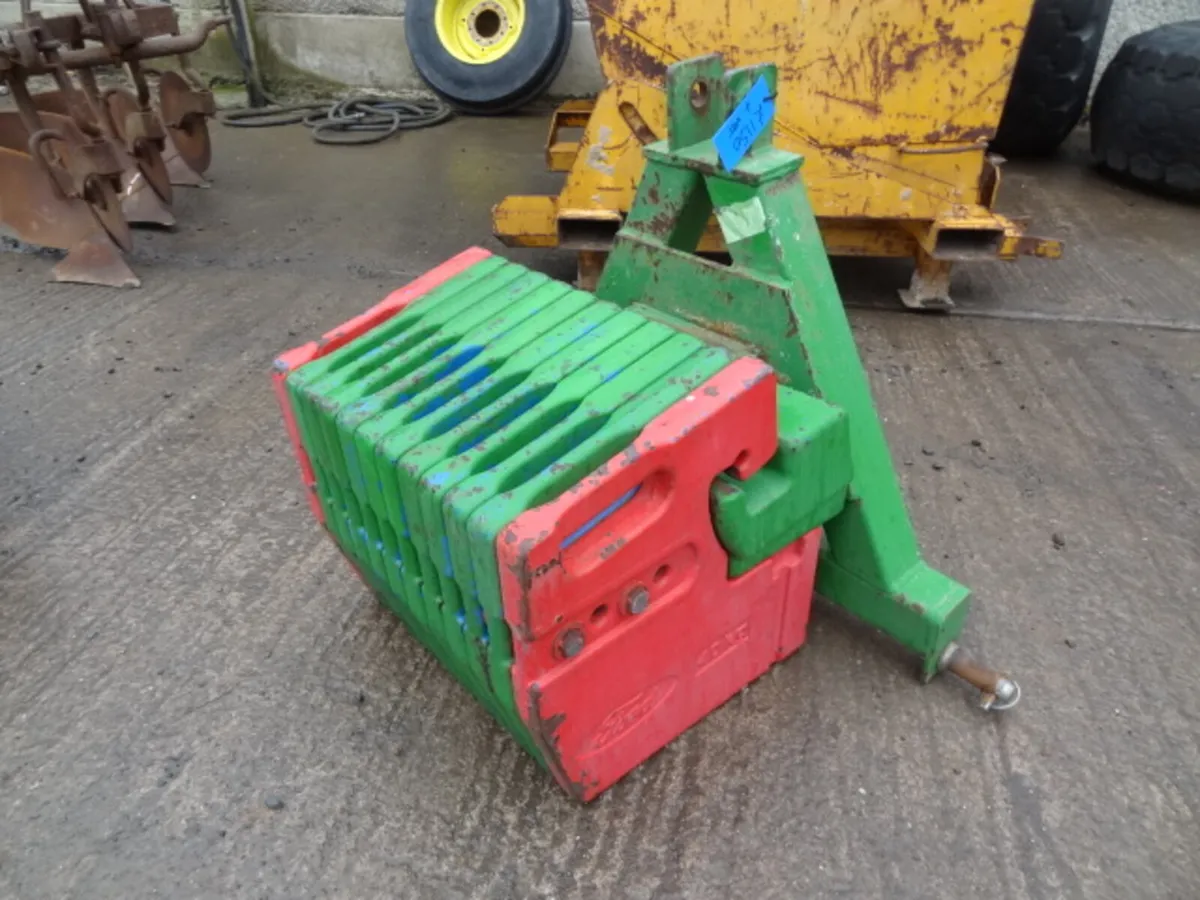 Ford Weight Set on 3 Point Linkage - Image 3